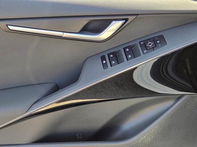 new 2025 Kia Niro EV car, priced at $41,565