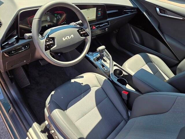 new 2025 Kia Niro car, priced at $31,360
