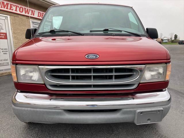 used 2000 Ford E150 car, priced at $8,995