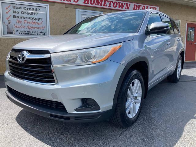 used 2014 Toyota Highlander car, priced at $15,495