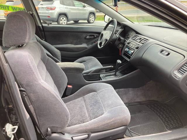 used 2000 Honda Accord car, priced at $4,995