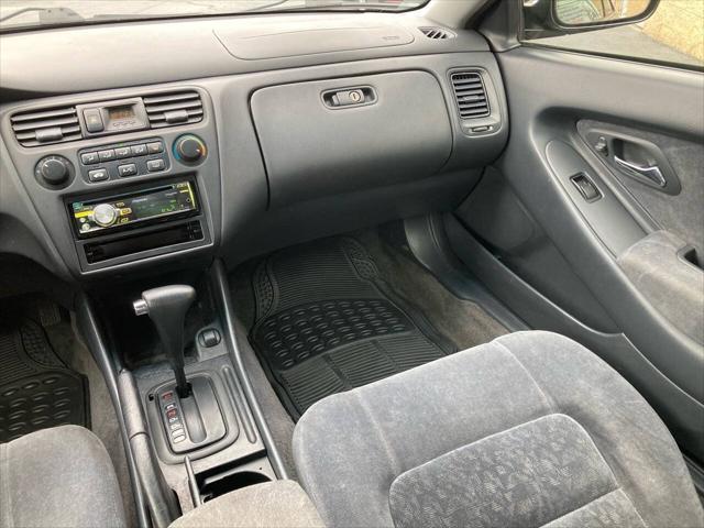 used 2000 Honda Accord car, priced at $4,995