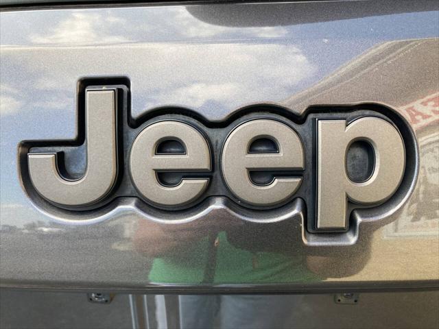 used 2016 Jeep Grand Cherokee car, priced at $14,995