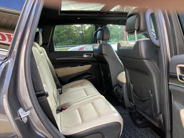 used 2016 Jeep Grand Cherokee car, priced at $14,995