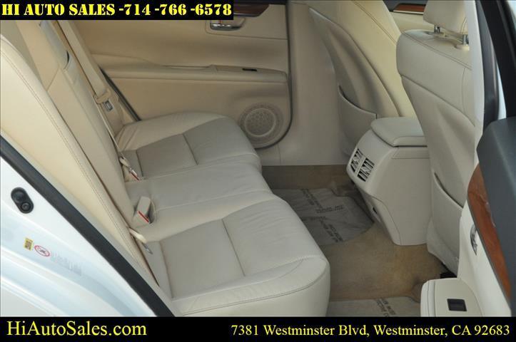 used 2013 Lexus ES 300h car, priced at $12,998