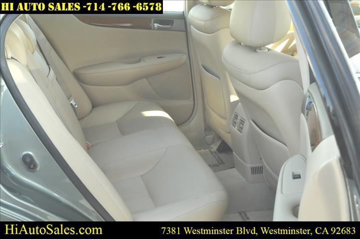 used 2005 Lexus ES 330 car, priced at $8,750