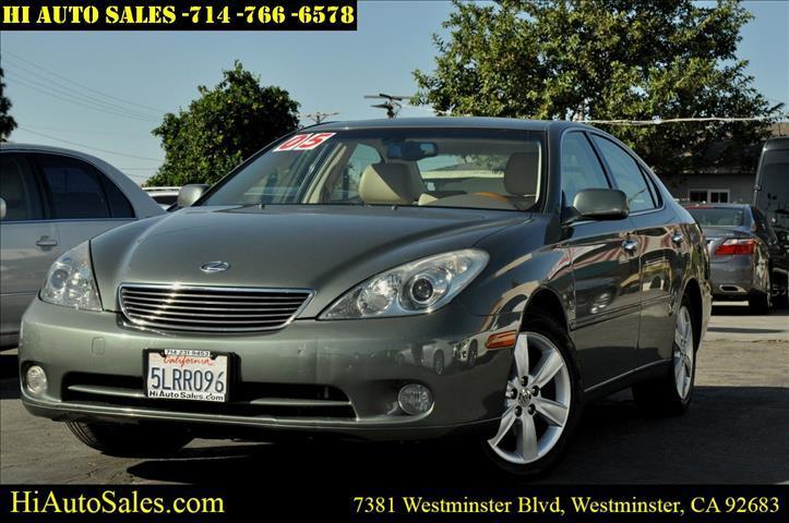 used 2005 Lexus ES 330 car, priced at $8,998