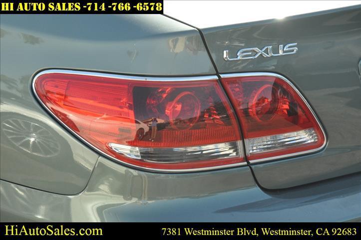 used 2005 Lexus ES 330 car, priced at $8,750