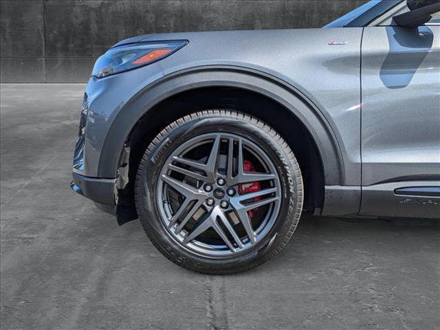 new 2025 Ford Explorer car, priced at $48,437