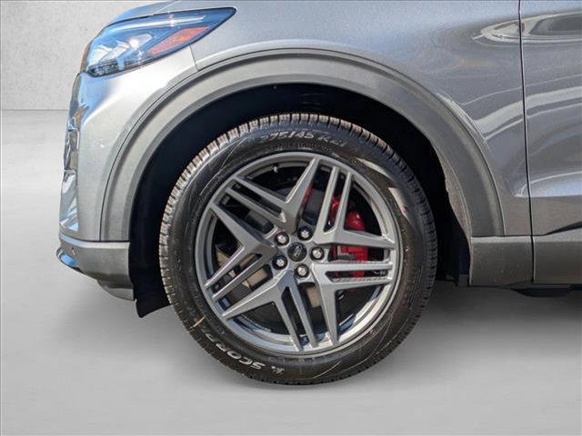 new 2025 Ford Explorer car, priced at $60,360
