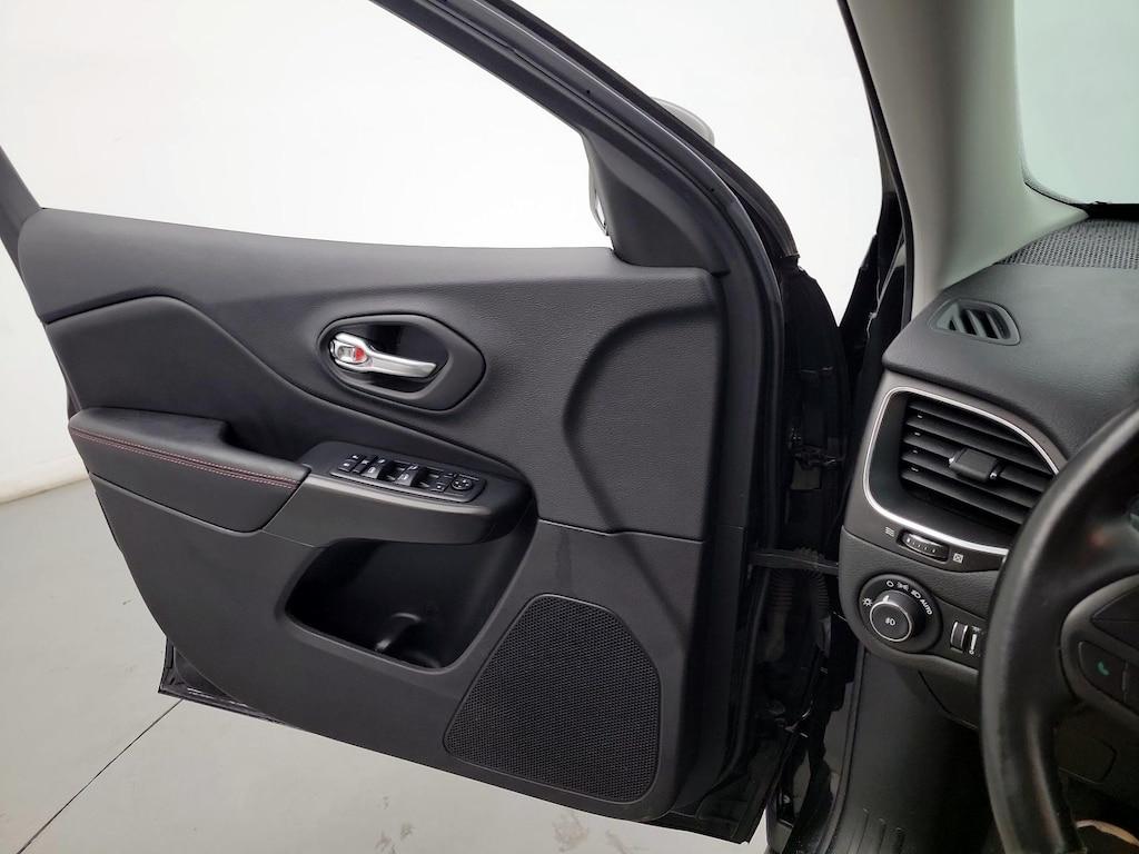 used 2020 Jeep Cherokee car, priced at $22,998