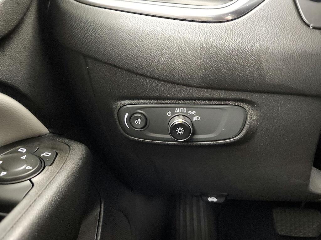 used 2021 Chevrolet Equinox car, priced at $18,998