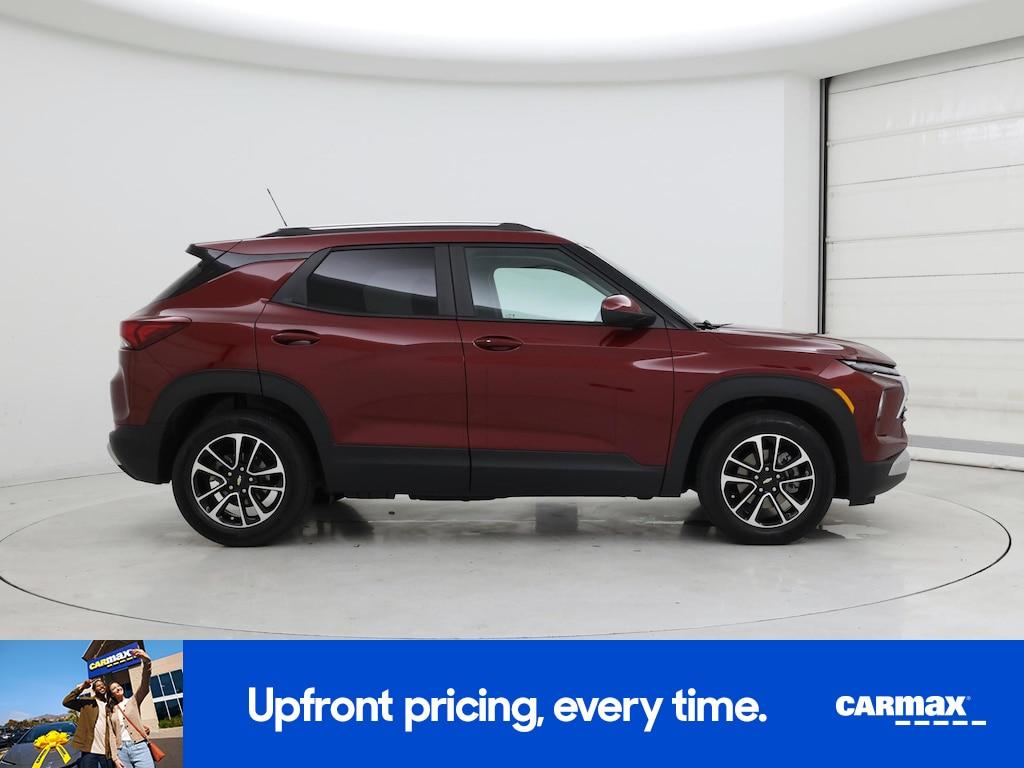 used 2025 Chevrolet TrailBlazer car, priced at $27,998