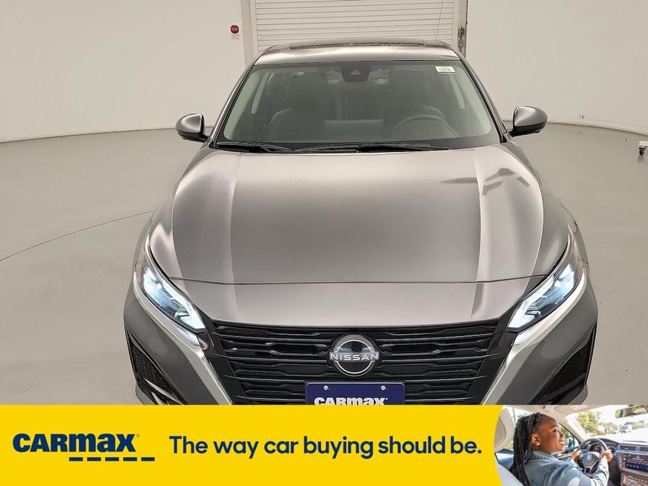 used 2023 Nissan Altima car, priced at $24,998