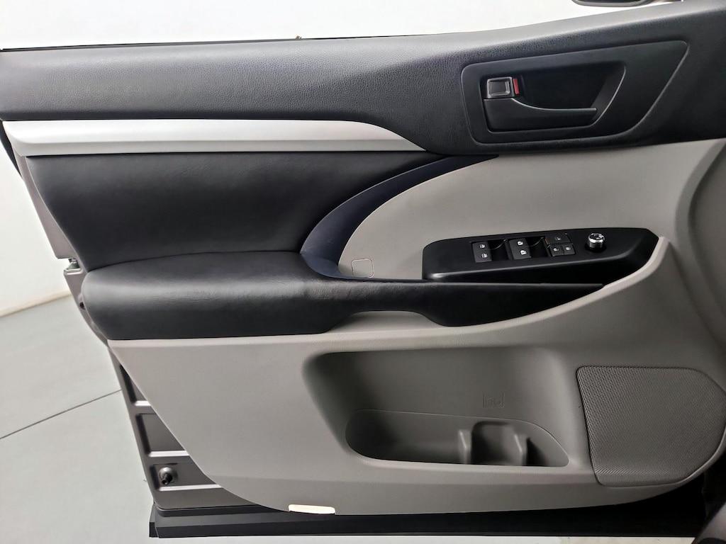 used 2017 Toyota Highlander car, priced at $25,998