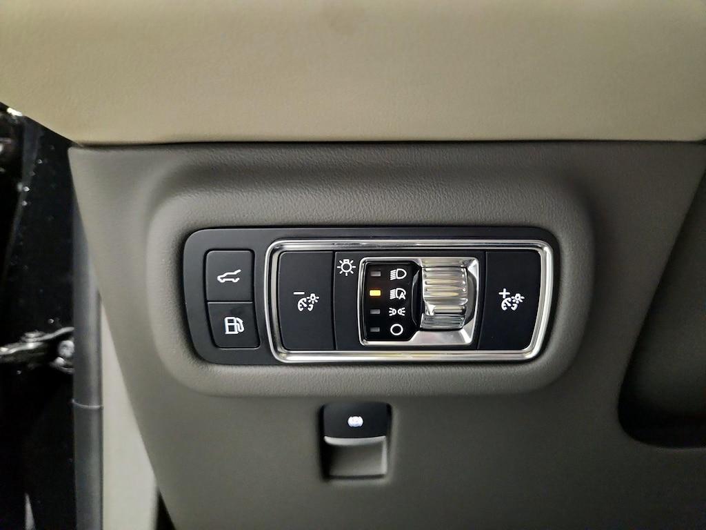 used 2024 Lincoln Nautilus car, priced at $52,998