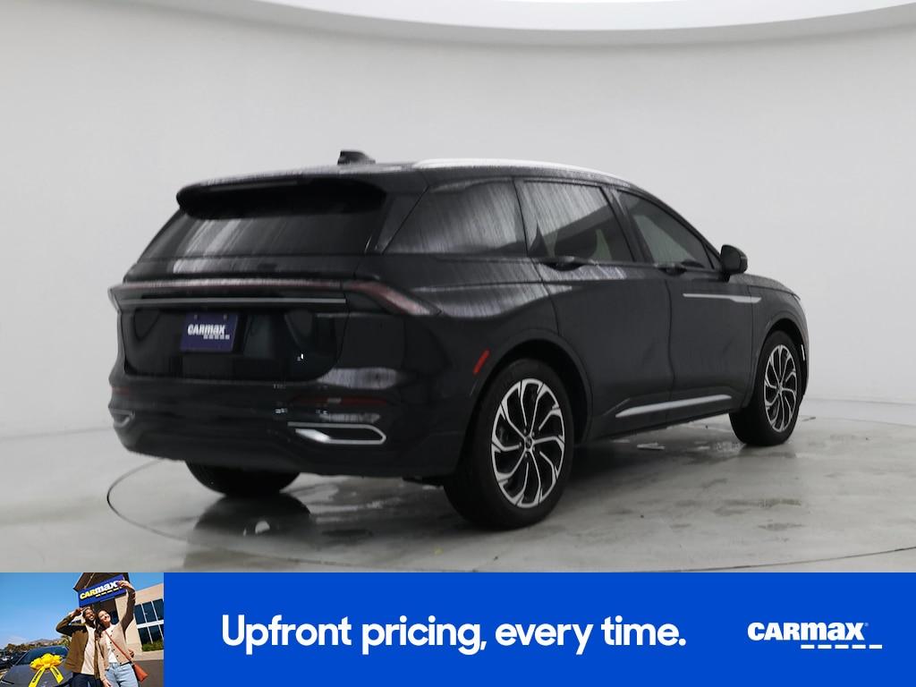 used 2024 Lincoln Nautilus car, priced at $52,998