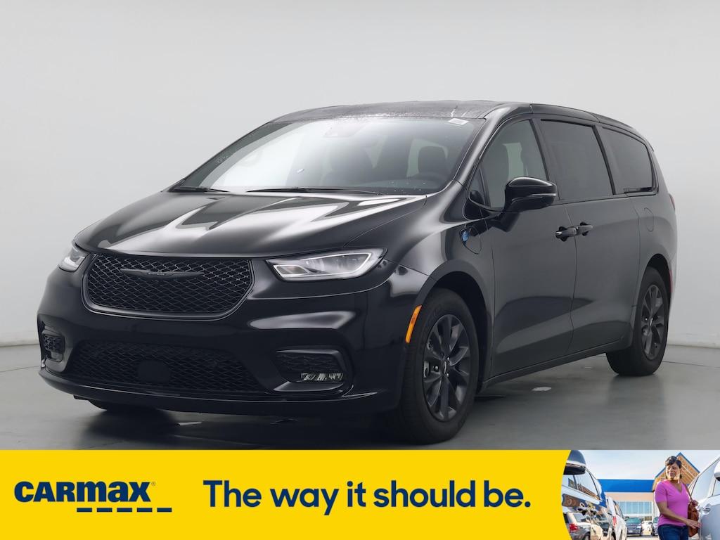used 2024 Chrysler Pacifica Hybrid car, priced at $40,998