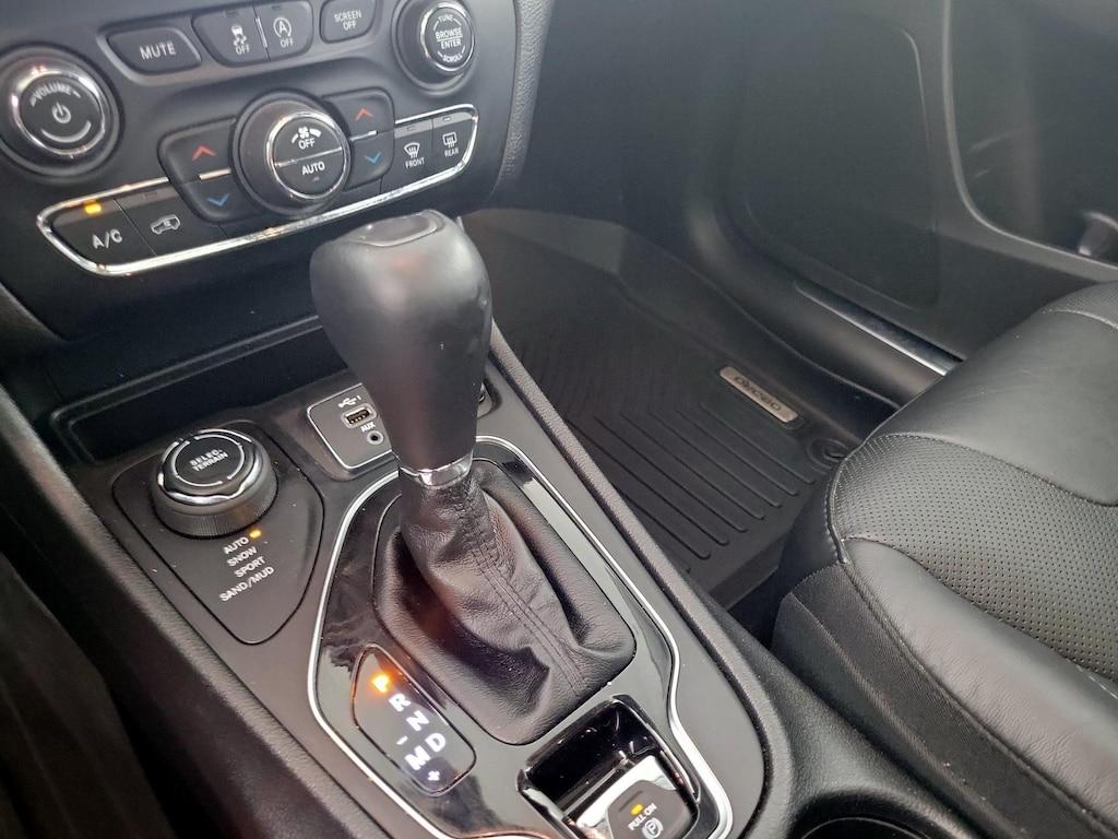 used 2020 Jeep Cherokee car, priced at $21,998