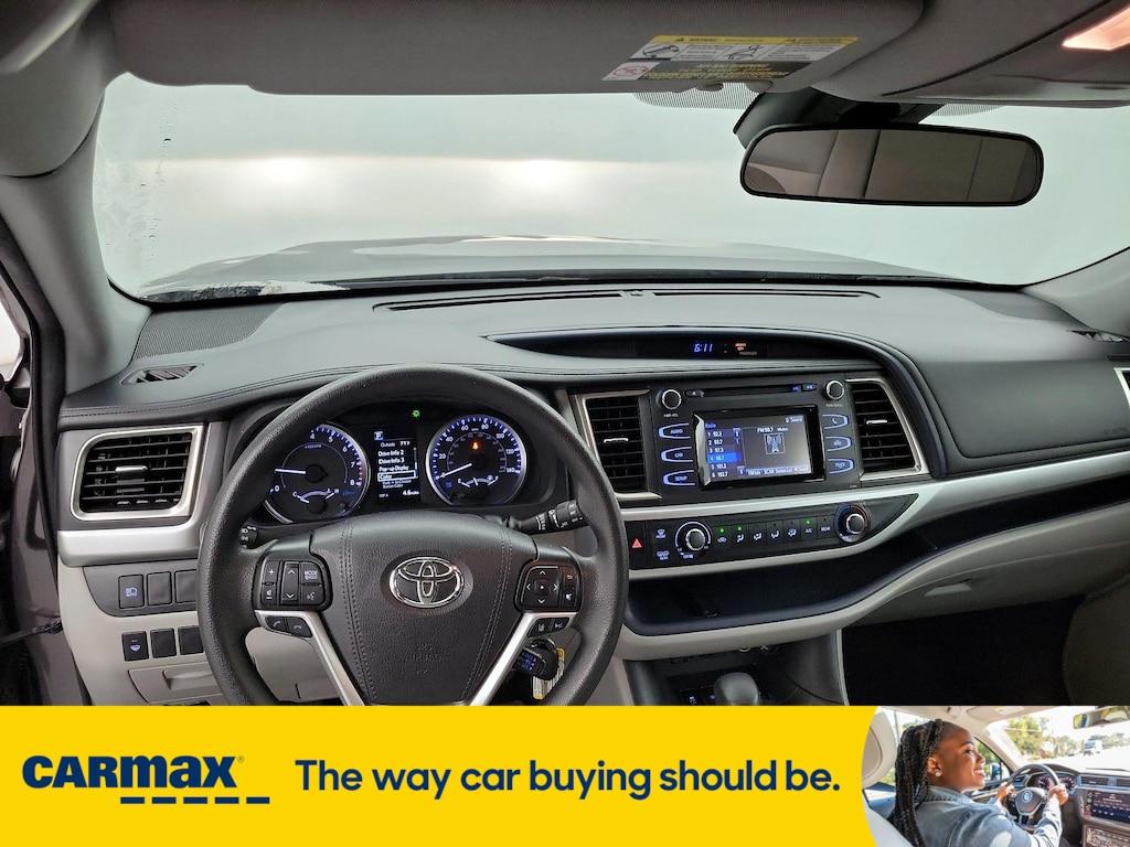 used 2019 Toyota Highlander car, priced at $31,998