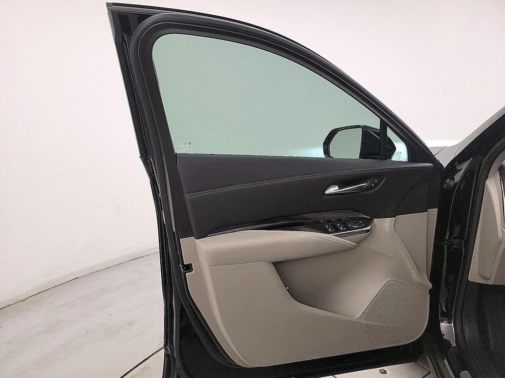 used 2022 Cadillac XT4 car, priced at $27,998
