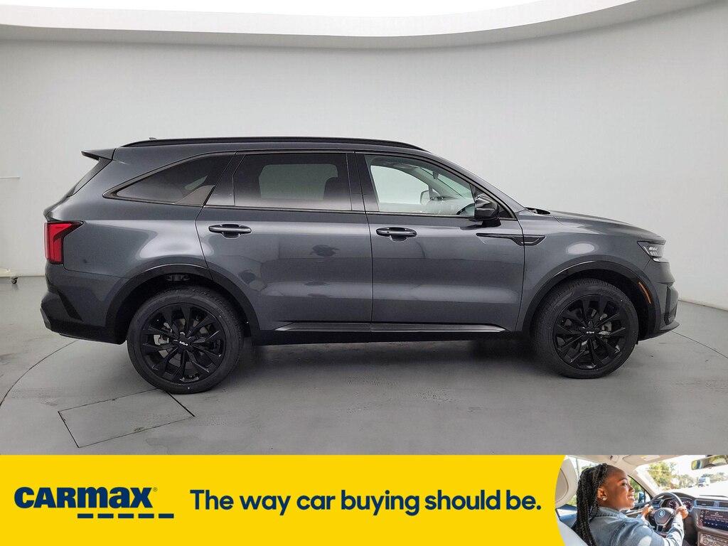 used 2022 Kia Sorento car, priced at $31,998
