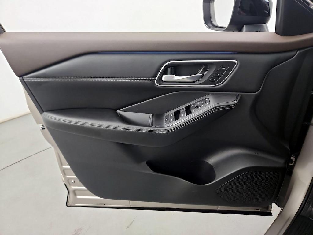 used 2023 Nissan Rogue car, priced at $31,998