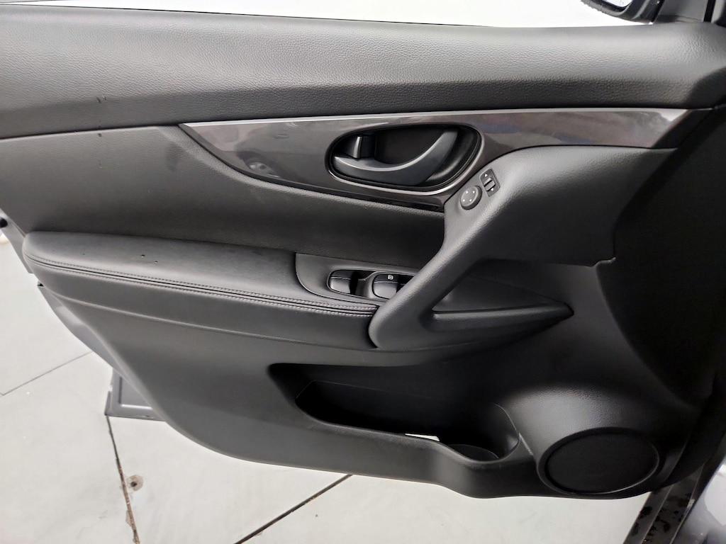 used 2020 Nissan Rogue car, priced at $17,998