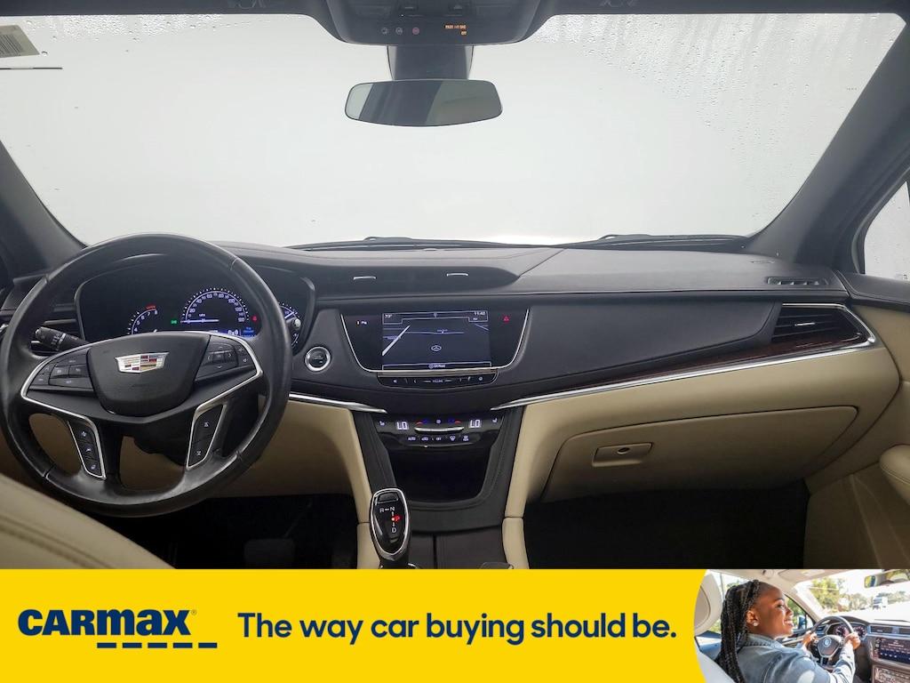 used 2017 Cadillac XT5 car, priced at $20,998