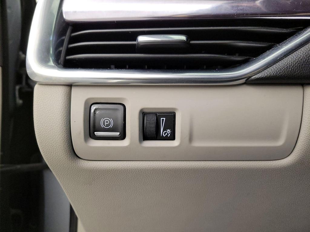 used 2023 Cadillac XT4 car, priced at $25,998