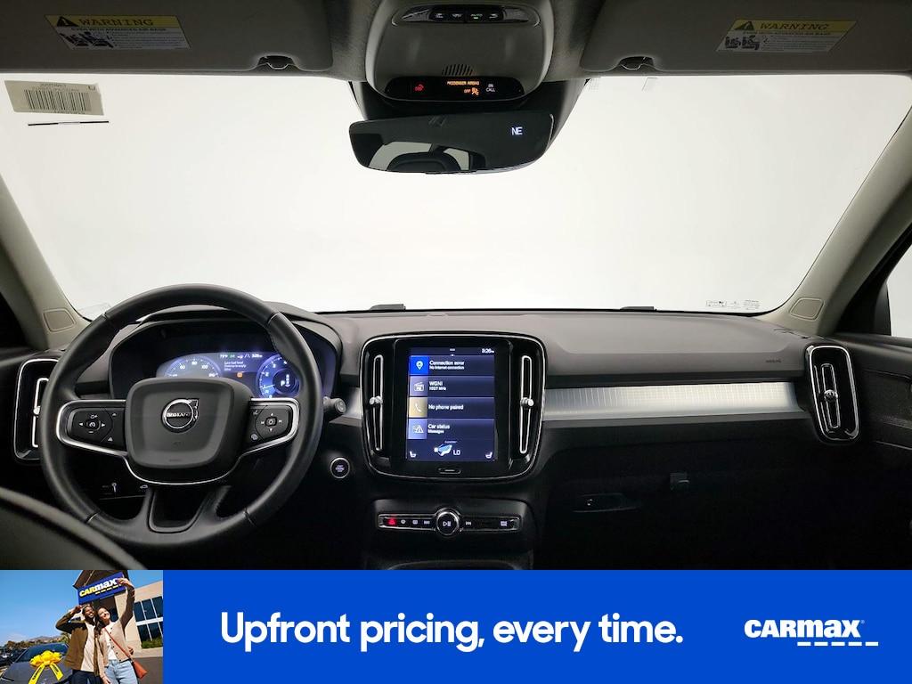 used 2020 Volvo XC40 car, priced at $24,998