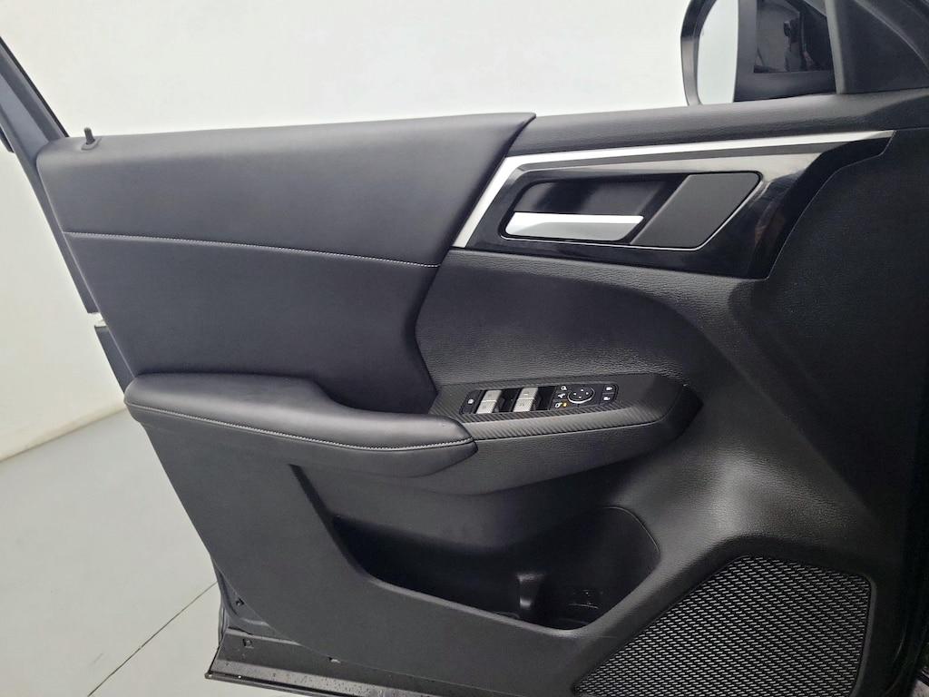 used 2024 Mitsubishi Outlander car, priced at $30,998