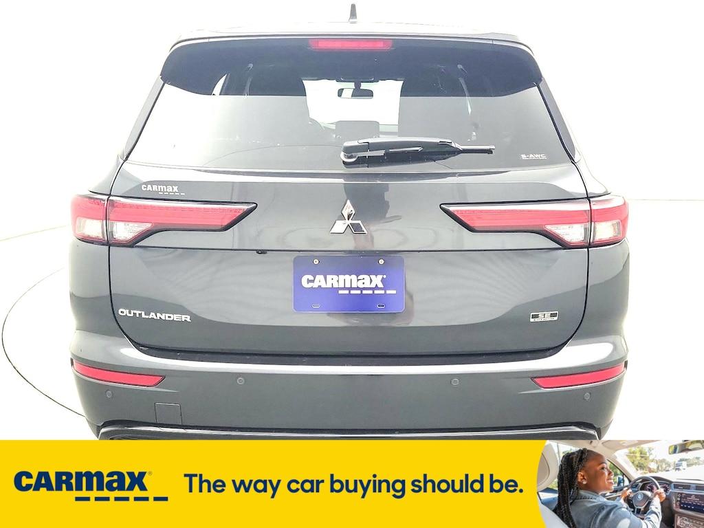 used 2024 Mitsubishi Outlander car, priced at $30,998