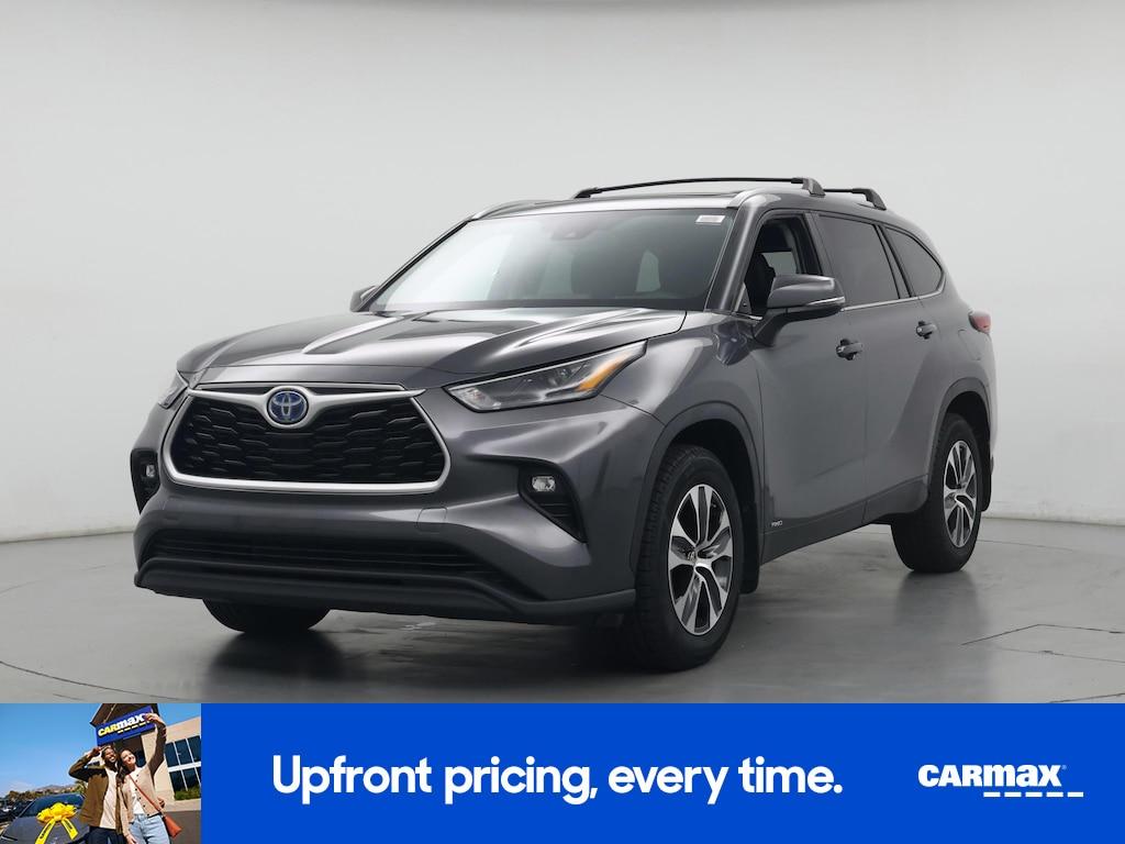 used 2023 Toyota Highlander Hybrid car, priced at $41,998
