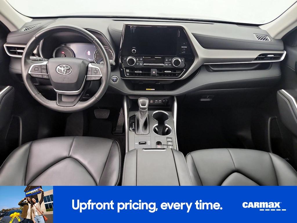 used 2023 Toyota Highlander Hybrid car, priced at $41,998