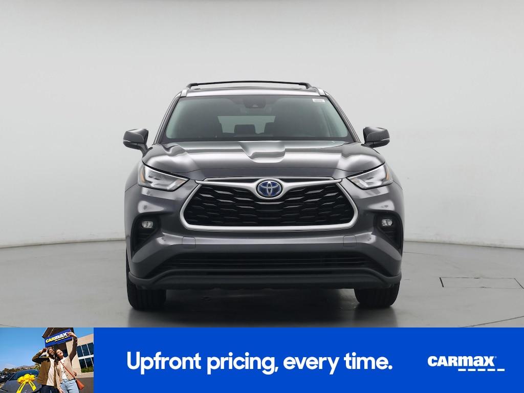 used 2023 Toyota Highlander Hybrid car, priced at $41,998