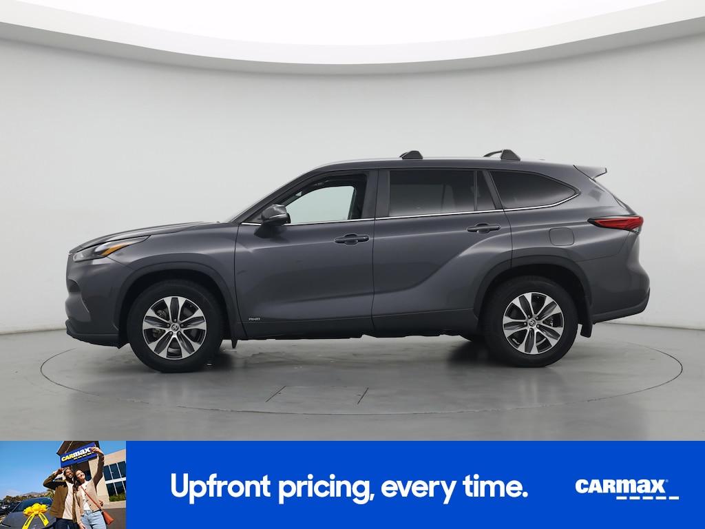 used 2023 Toyota Highlander Hybrid car, priced at $41,998