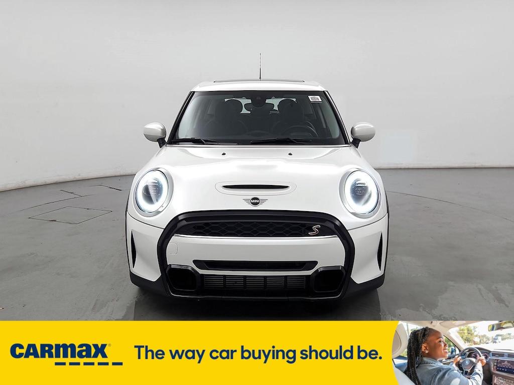 used 2024 MINI Hardtop car, priced at $26,998