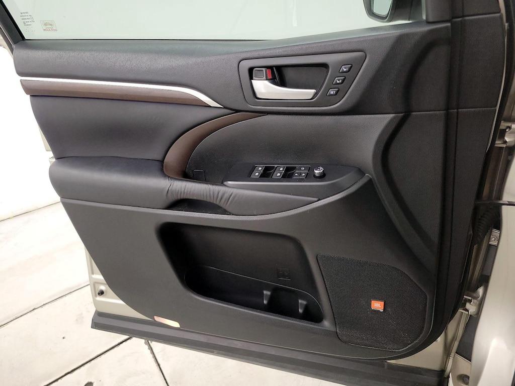 used 2015 Toyota Highlander car, priced at $19,998