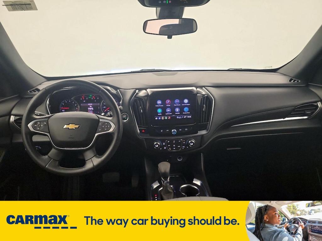 used 2022 Chevrolet Traverse car, priced at $30,998