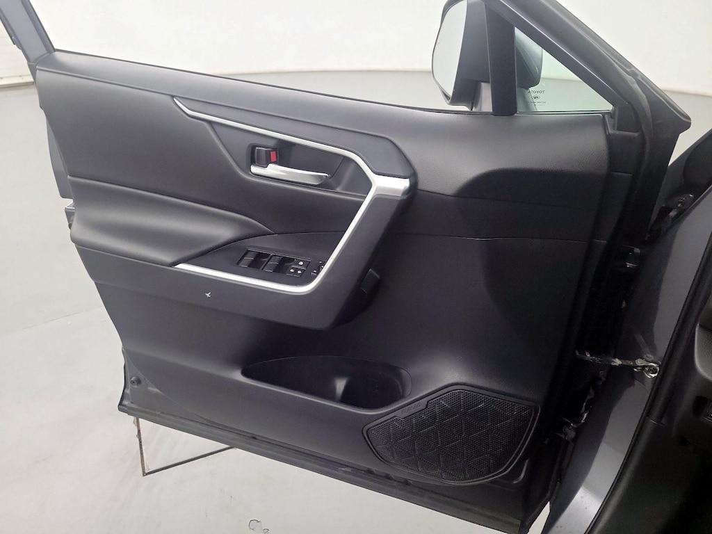 used 2020 Toyota RAV4 car, priced at $26,998