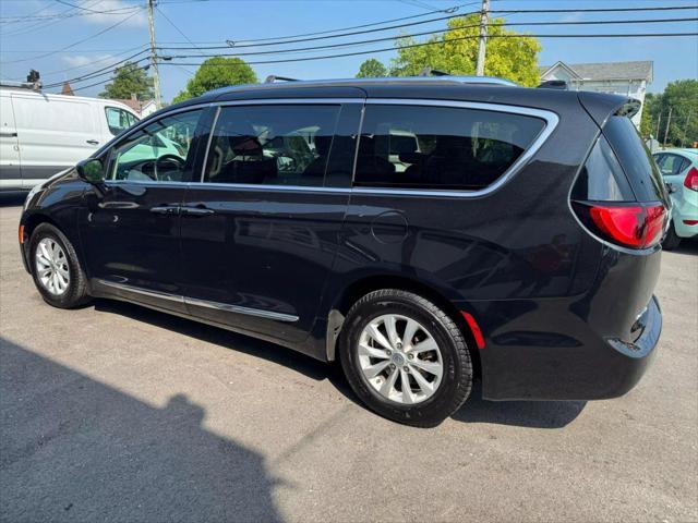 used 2018 Chrysler Pacifica car, priced at $12,995