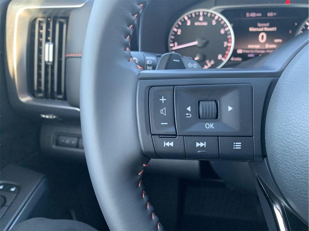 new 2025 Nissan Pathfinder car, priced at $39,620