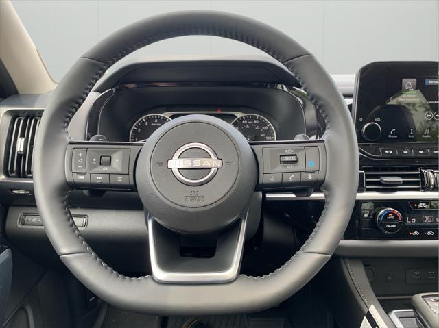 new 2025 Nissan Pathfinder car, priced at $42,988