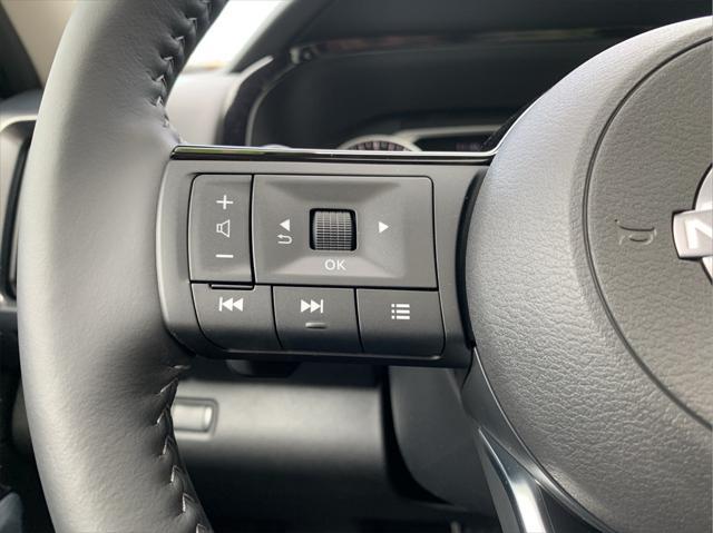 new 2025 Nissan Pathfinder car, priced at $42,988