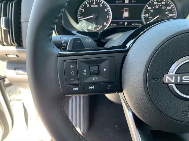 new 2025 Nissan Pathfinder car, priced at $43,286