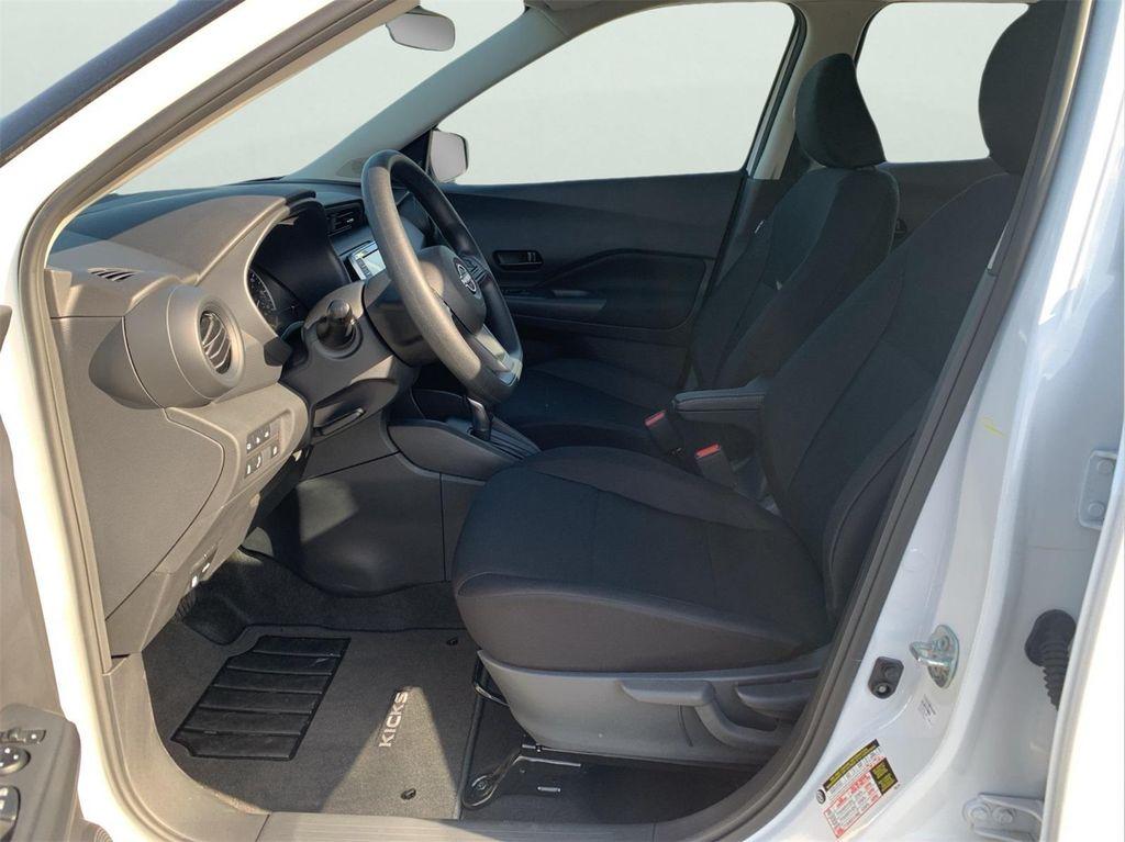 new 2025 Nissan Kicks car, priced at $238