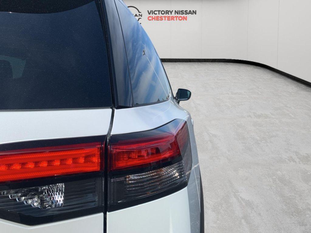 new 2025 Nissan Pathfinder car, priced at $46,237
