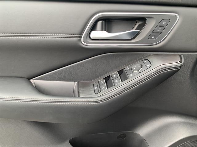 new 2025 Nissan Rogue car, priced at $44,640