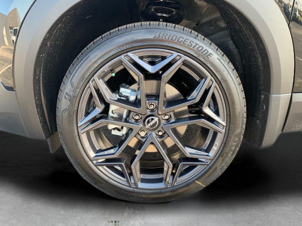 new 2026 Nissan Kicks car, priced at $33,425